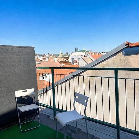 Romantic Getaway In Oldtown With Perfect View Apartment