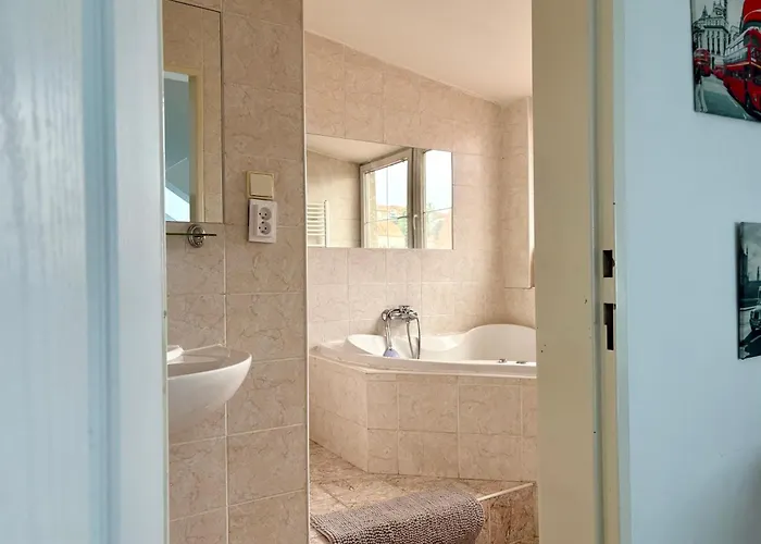 Romantic Getaway In Oldtown With Perfect View Apartman Pozsony