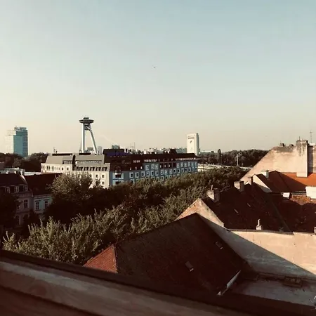 Romantic Getaway In Oldtown With Perfect View * 브라티슬라바