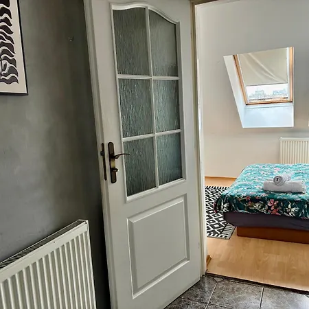 דירה Romantic Getaway In Oldtown With Perfect View ברטיסלאבה